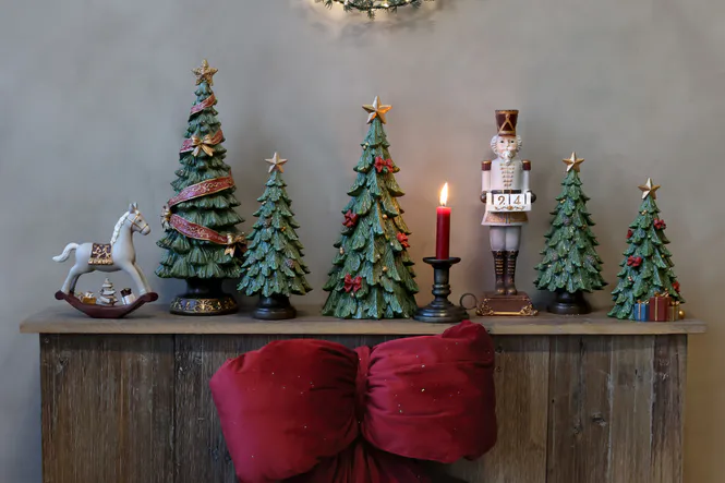 Hovedbilde Noël Juletre m. kongler