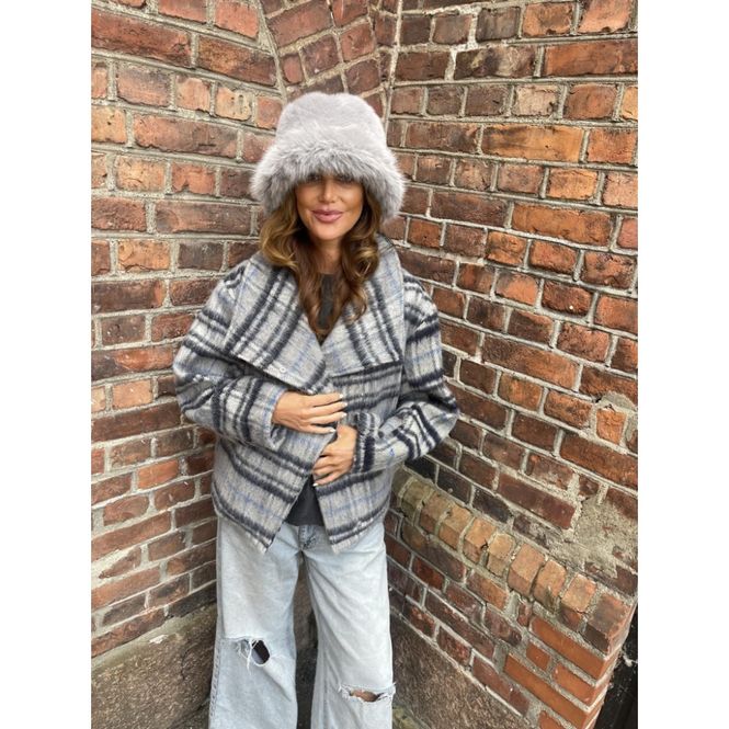 Hovedbilde Pelshatt Fake Fur Lysegrå