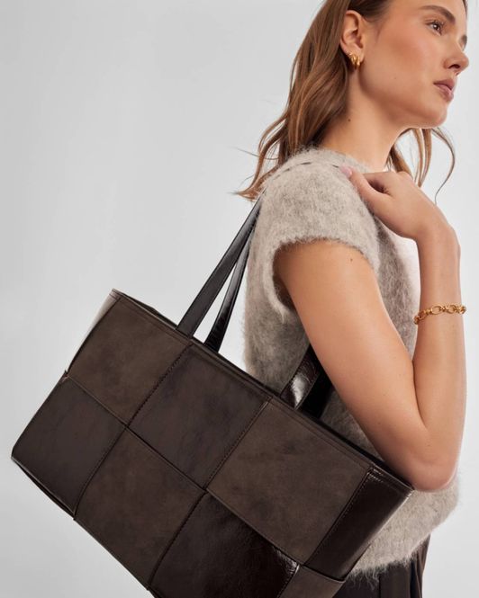 Hovedbilde TAYA WOVEN TOTE BAG BITTER CHOCOLATE
