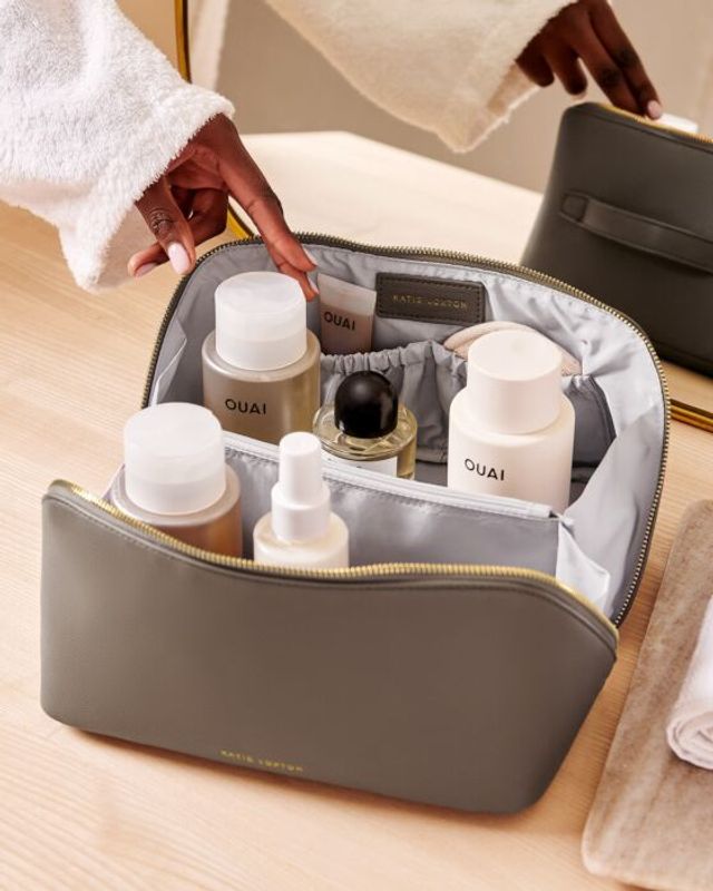 Large Make up/Wash bag MInk