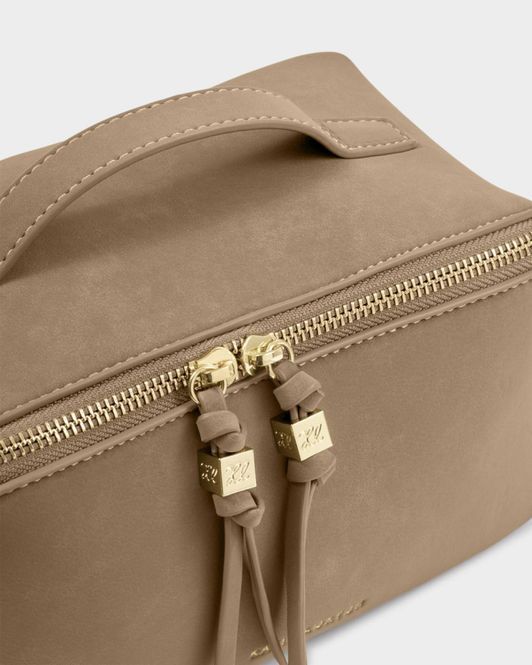 Hovedbilde SOHO MEDIUM MAKE UP / WASH BAG TAUPE