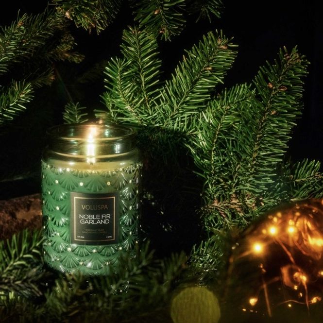 Hovedbilde Voluspa Large Glass - Noble Fir Garland