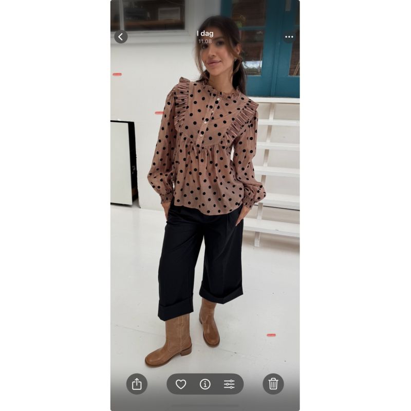 Silke dot Blouse